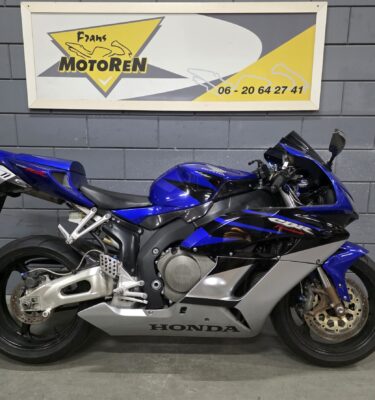 Honda cbr1000rr fireblade bj 2005
