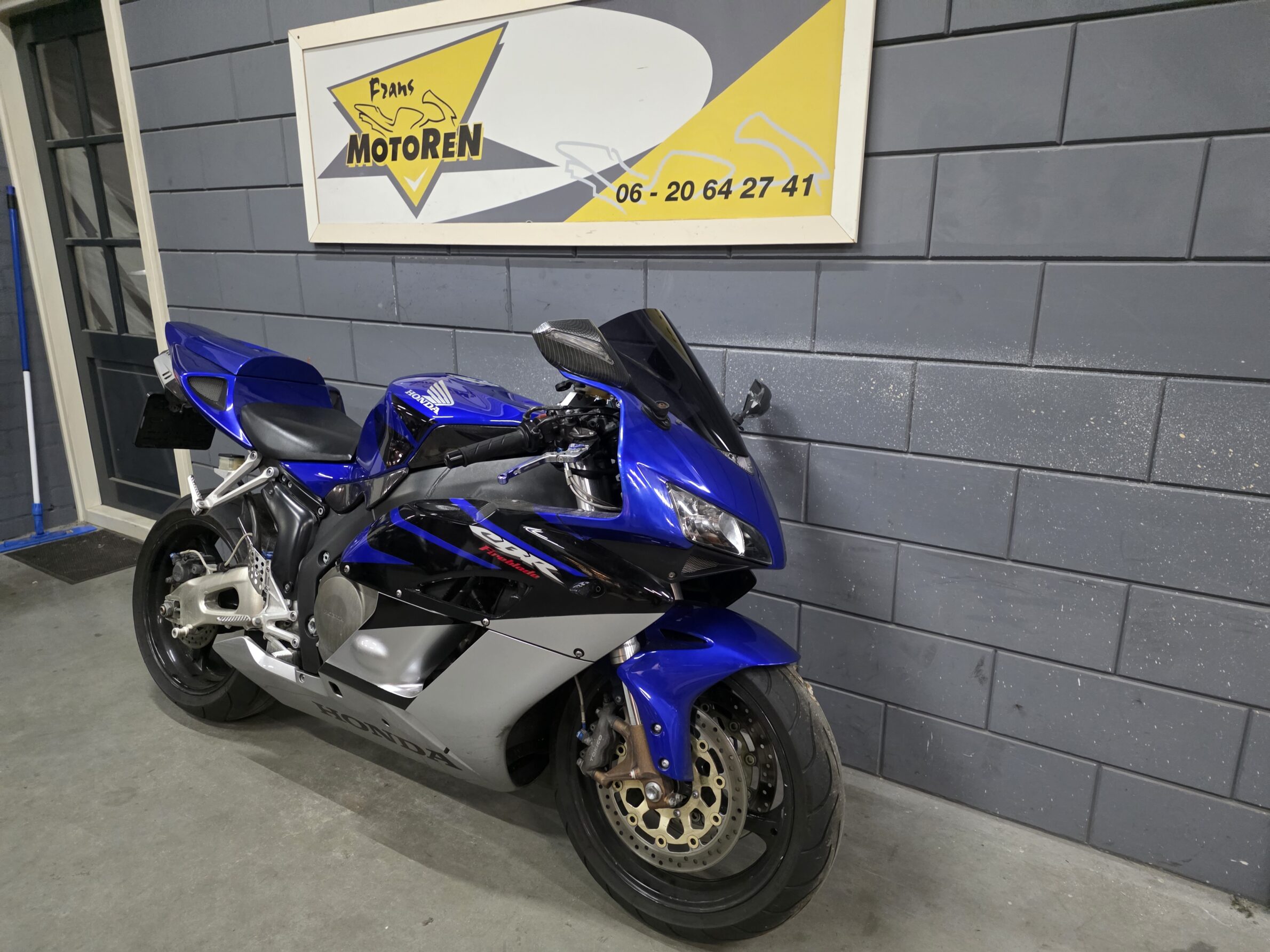Honda cbr1000rr fireblade bj 2005 - Afbeelding 2
