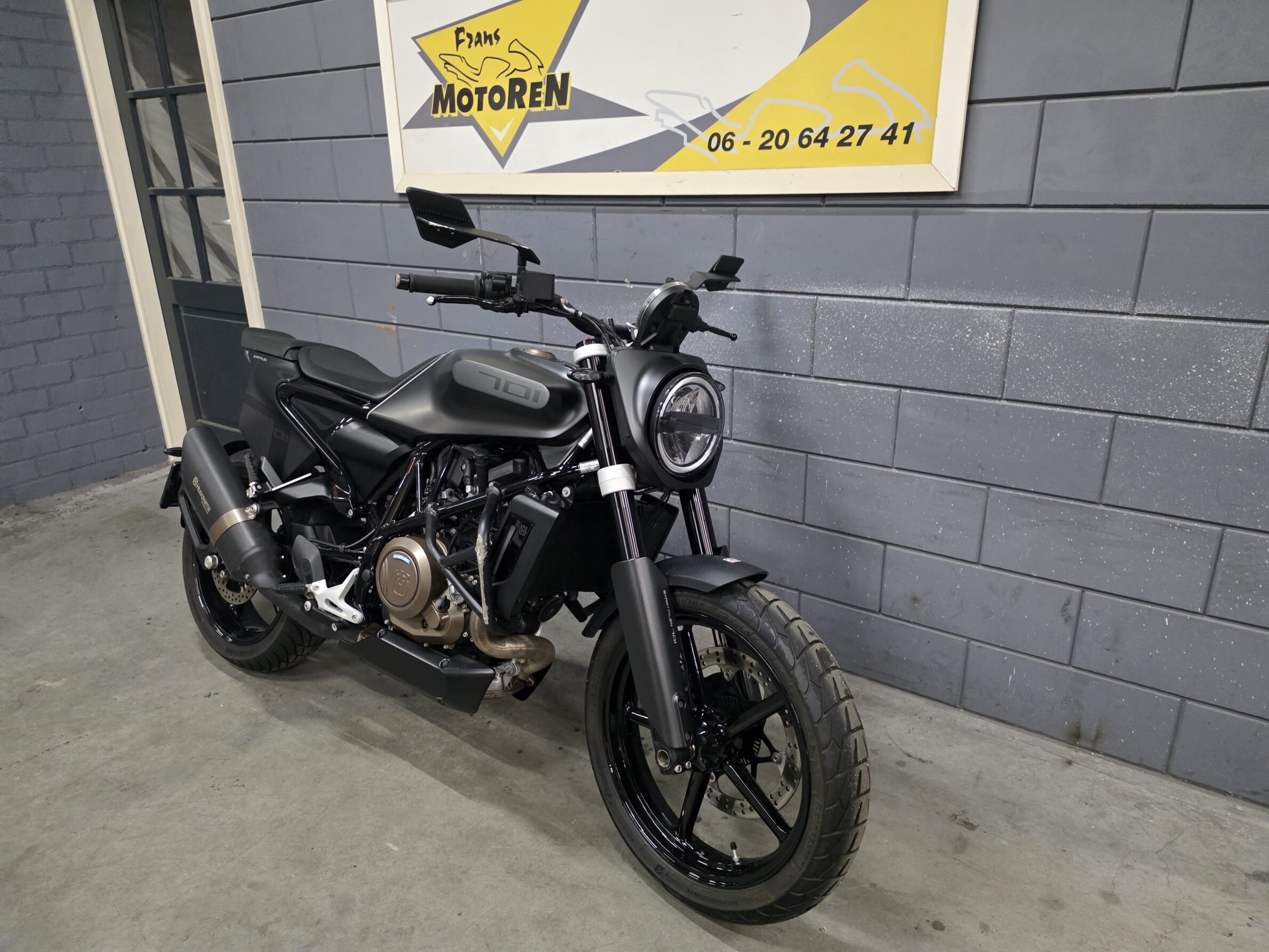husqvarna svartpilen 701 bj 2019 - Afbeelding 2