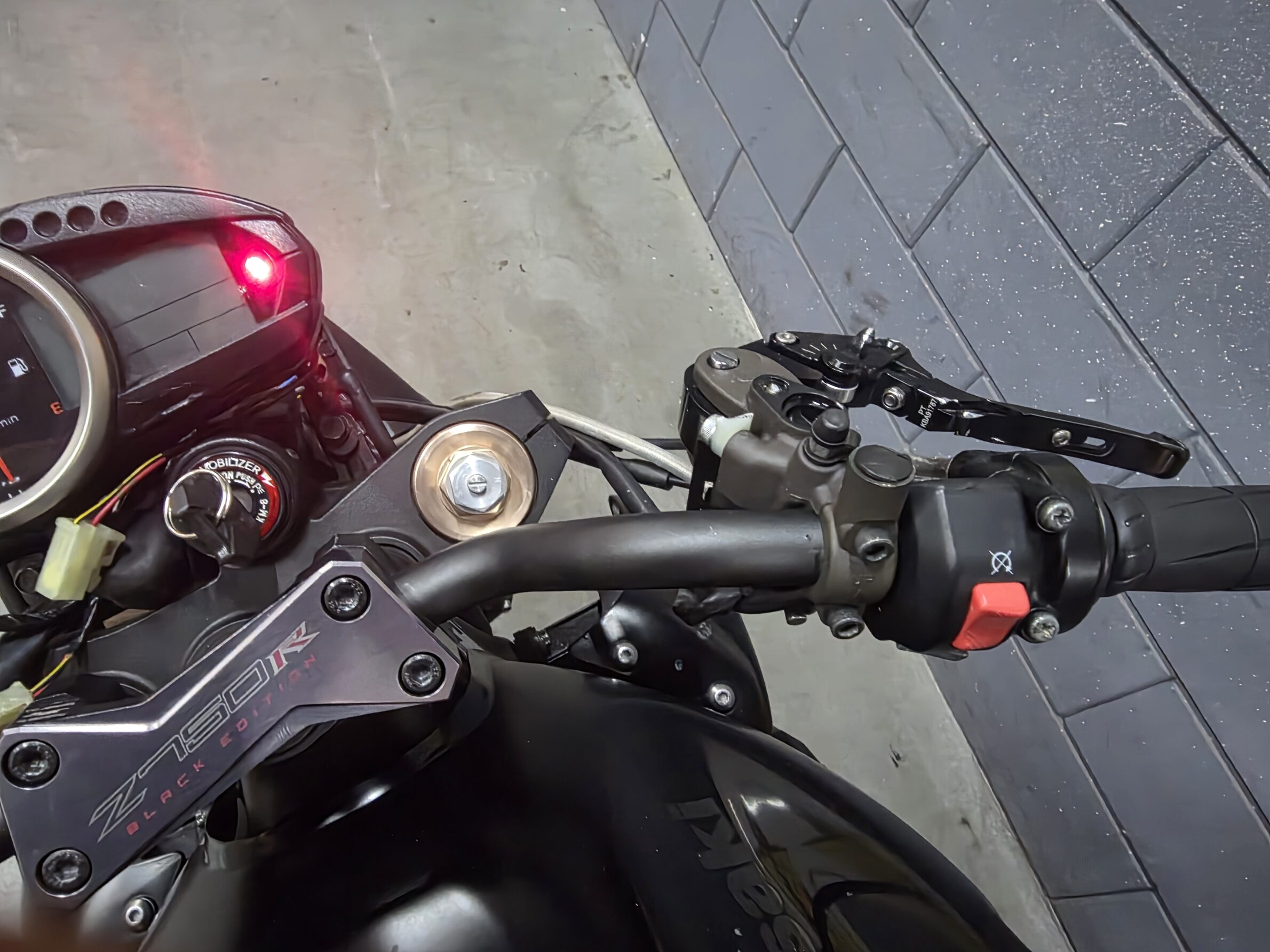 Kawasaki z750 R bj 2012 - Afbeelding 13
