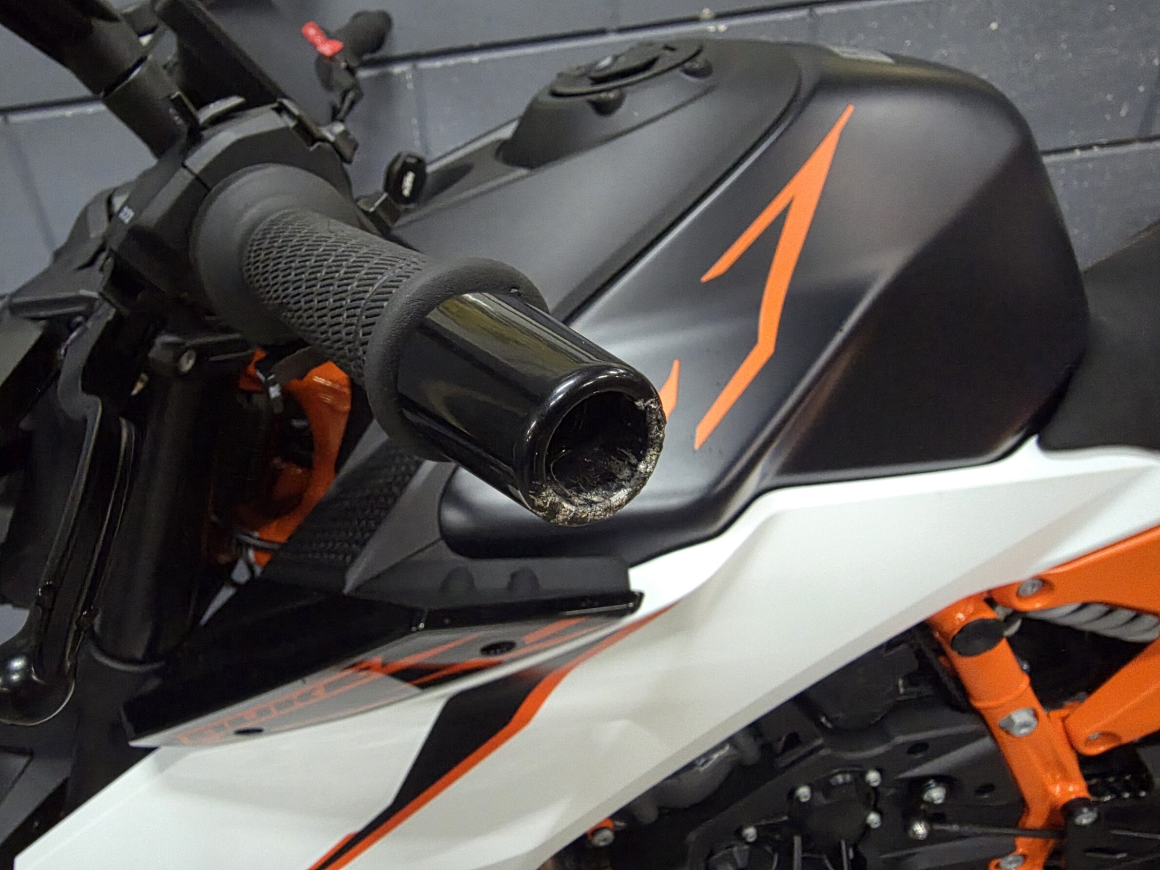 Ktm 990 duke R bj 2026 92km - Afbeelding 7